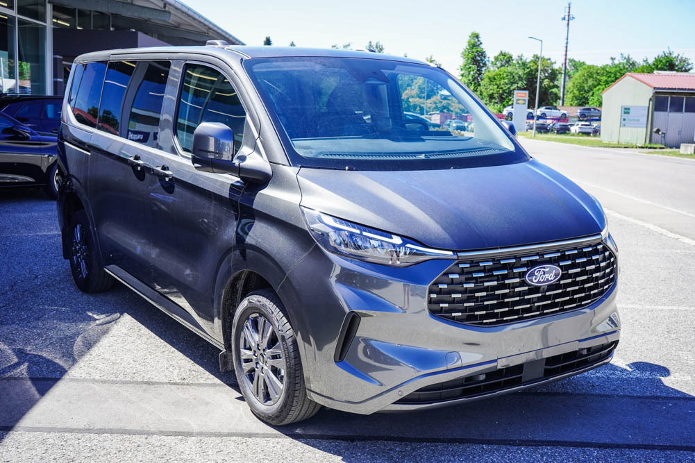 Foto vom Ford Tourneo Custom 2,0 EcoBlue Automatik L1 