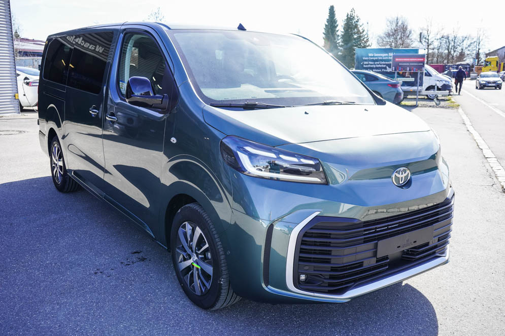 Foto vom Toyota Proace Verso 2,0 AT Long 